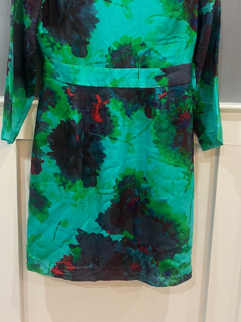 DRESS - Picture 2 of 2